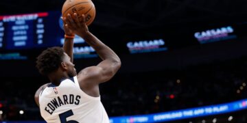 Edwards ineligible for NBA awards after Wolves rule him out vs. Pistons